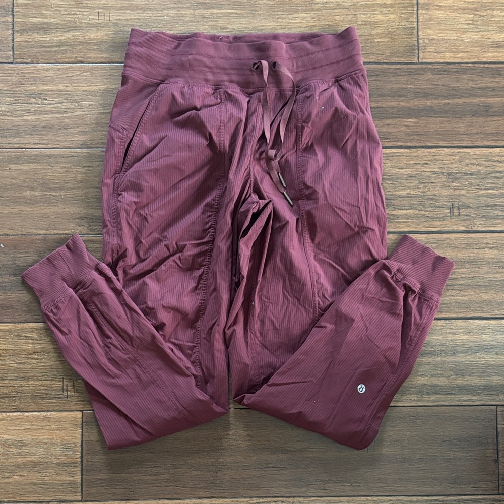 Lululemon Maroon Dance Jogger pants!